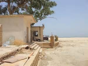 منزل قديم على البحر