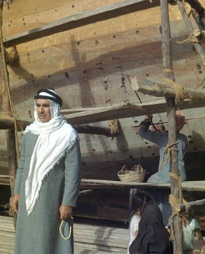 ثنيان الغانم بجانب احدى سفنه 3-1-1948 Thunayan AlGhanem