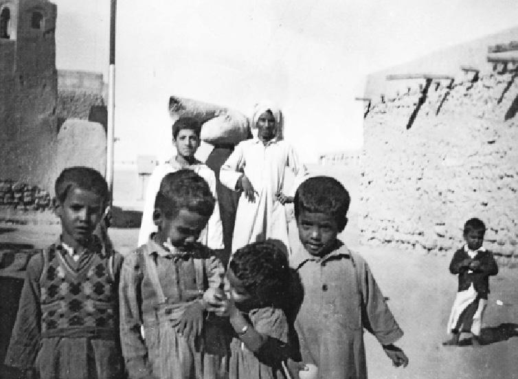 هذه الصورة التقطت عام 1953 بالحي الشرقي